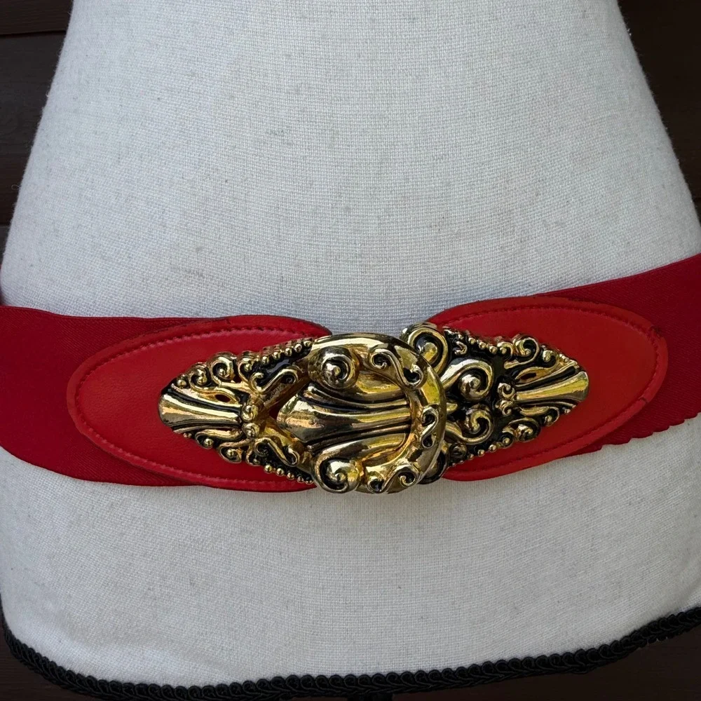 Vintage 80s Red Elastic Cinch Belt Gold Baroque Filigree Buckle Statement